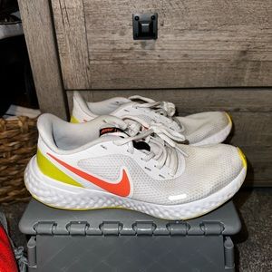 Nike Women’s size 7.0